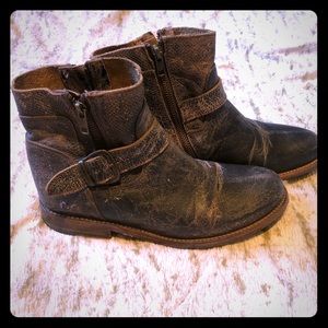 BEDSTU Distressed Buckle Booties